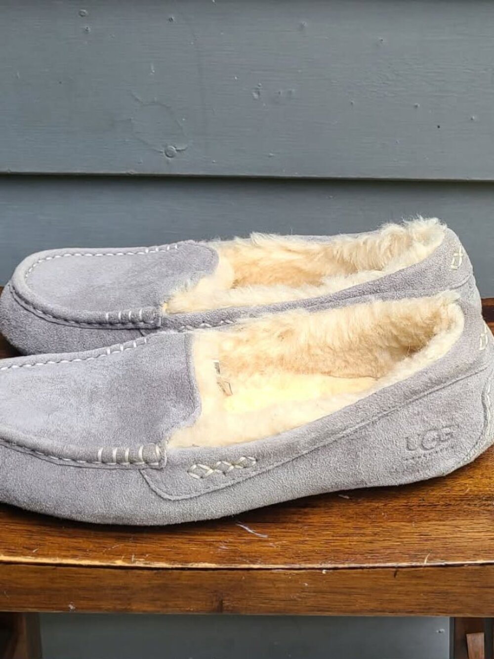 UGG Ansley Light Grey Suede Shearling Slippers size 7 - Picture 4 of 13